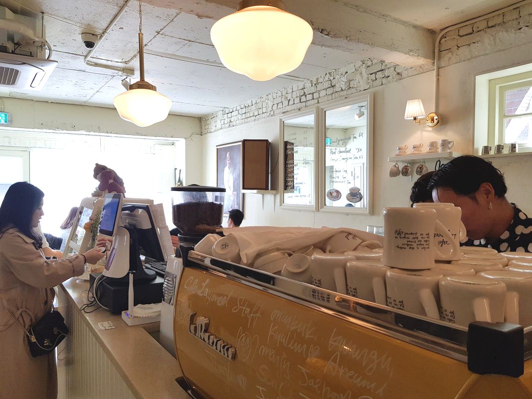 Cafe Layered 레이어드